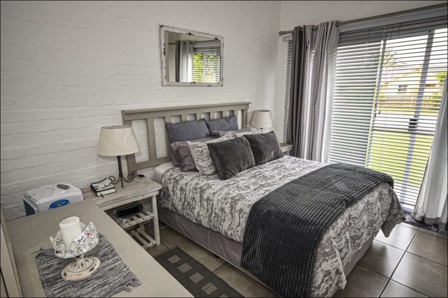 7 Bedroom Property for Sale in Stilbaai Wes Western Cape